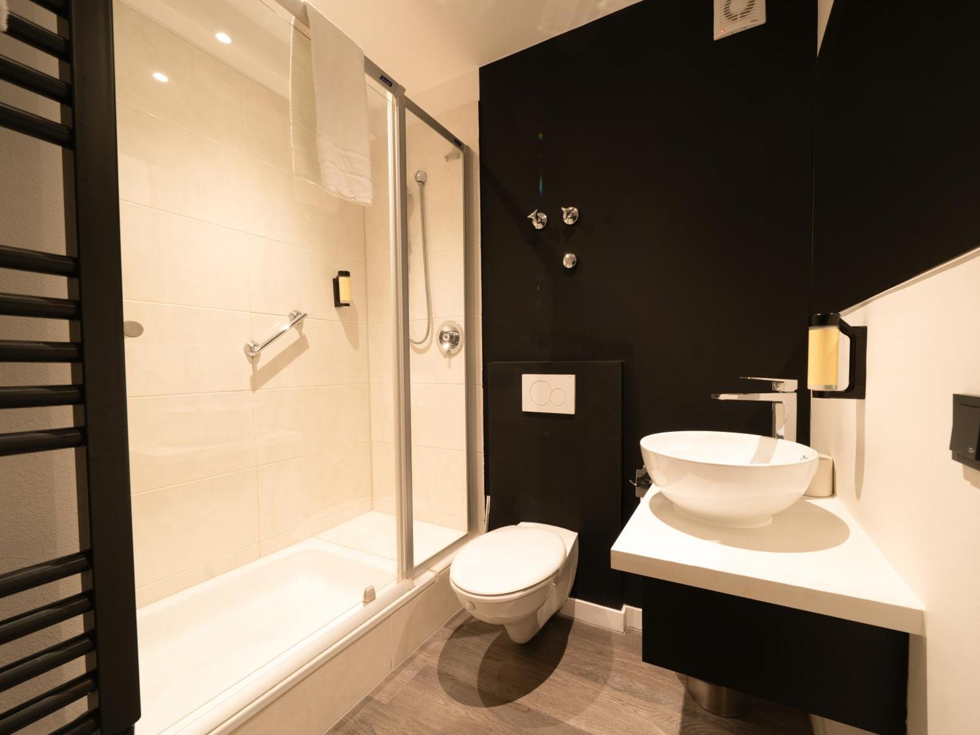 Juststay Ratingen Hotel & Apartments Exterior foto